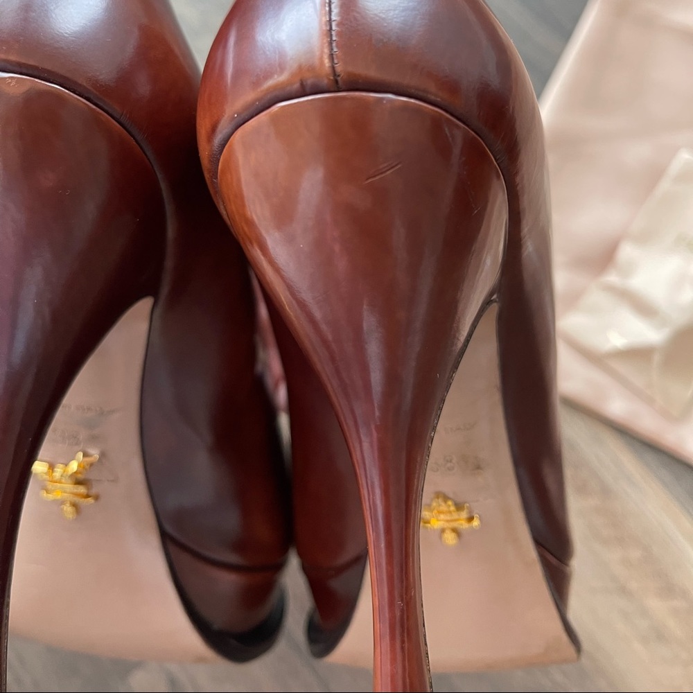 Prada Brown Leather Round Toe Pumps - Picture 4 of 7